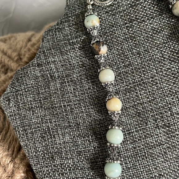 Glass multicolored marbled speckled beaded circle silver tone toggled necklace - Picture 9 of 10